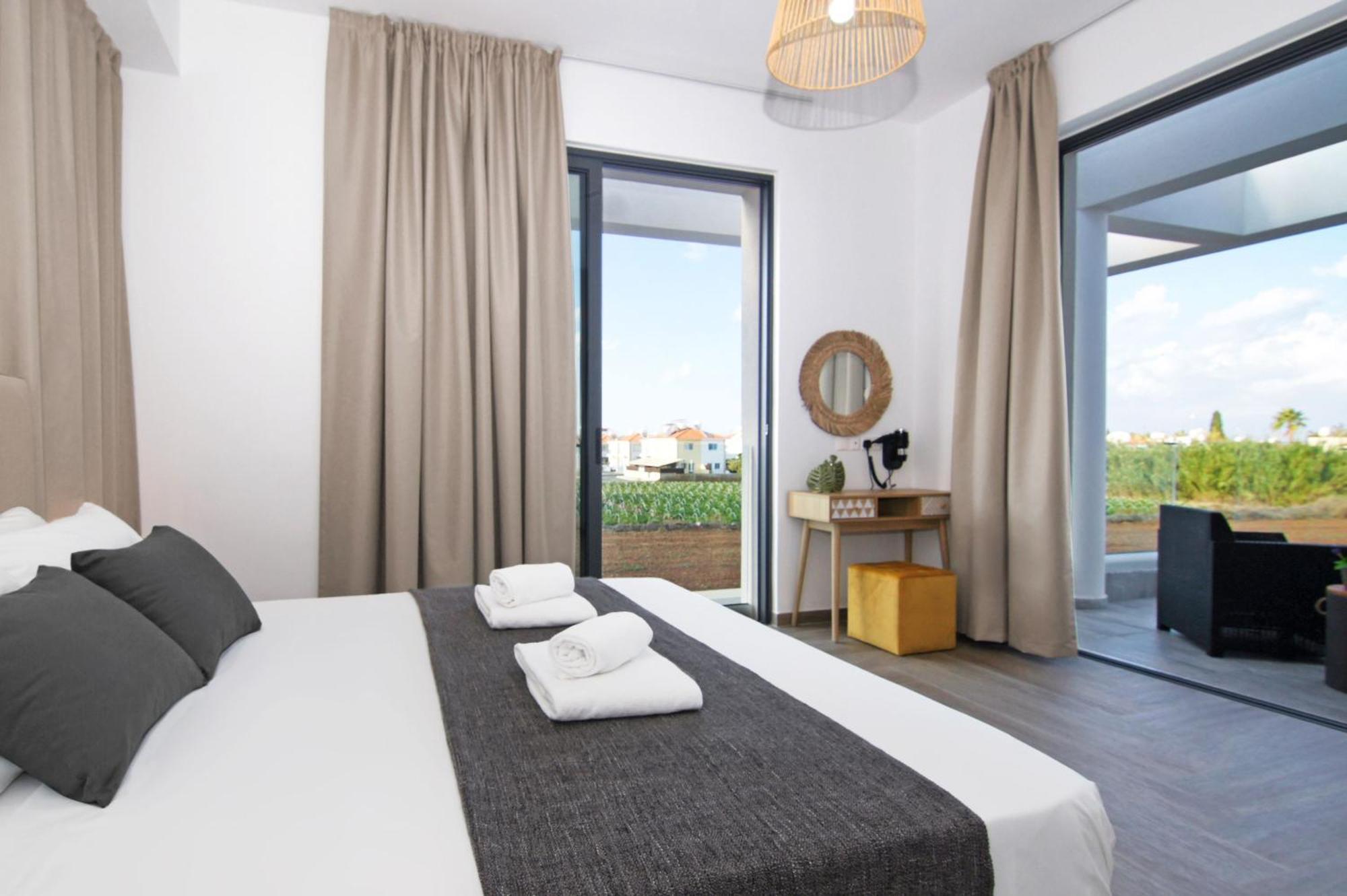 Villa Queen Isabella Protaras Exteriér fotografie
